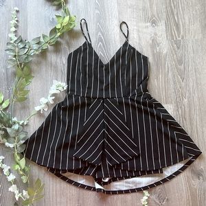 Romper black with white stripes!